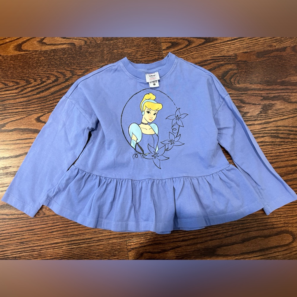 Hanna Andersson Cinderella t-shirt. Size 5.